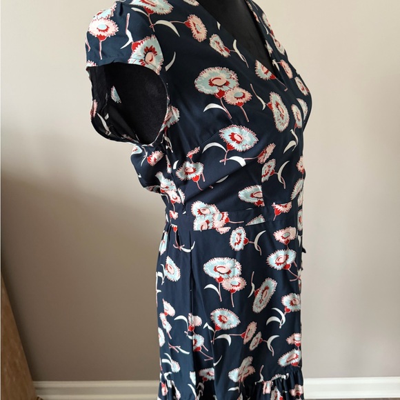 J. Crew Floral Navy & Red Faux Wrap Short Sleeve Zip Dress Size 6 - Picture 2 of 8